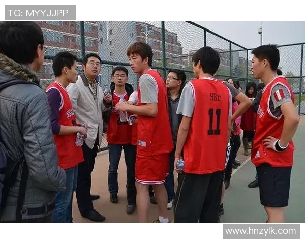 探索上海篮球队阵地战体系中的战术创新与执行策略